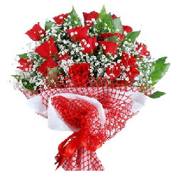 11 kırmızı gülden buket  Şanlıurfa çiçekçi mağazası 