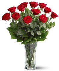 11 adet kırmızı gül vazoda  Şanlıurfa çiçek gönderme 